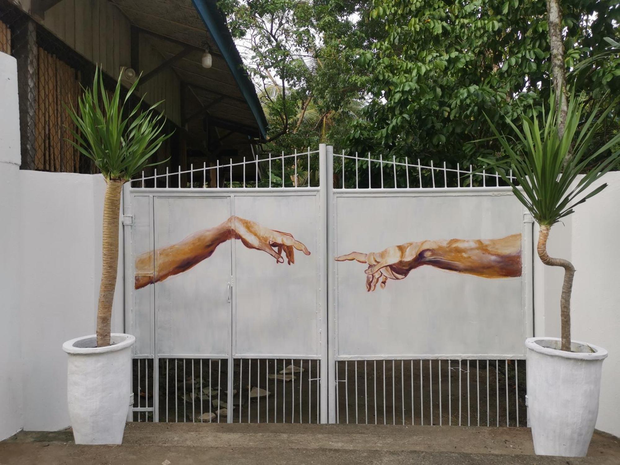 La Vida Hostel Samal Island Buitenkant foto