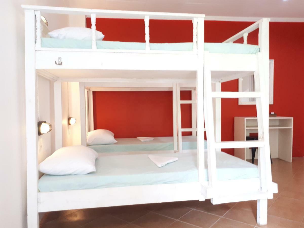 La Vida Hostel Samal Island Buitenkant foto